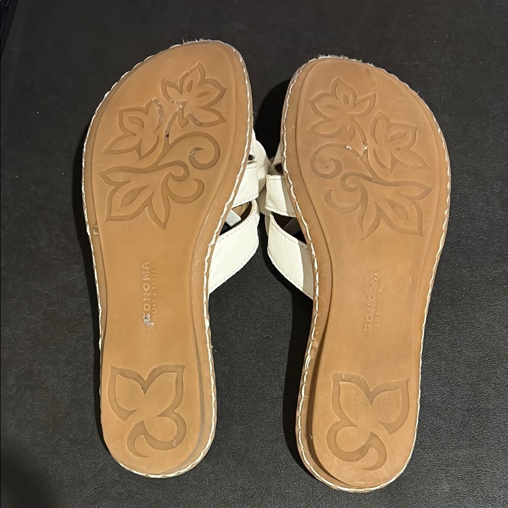 Sonoma White Floral Slide Sandals with Tan Footbed - Picture 5 of 7